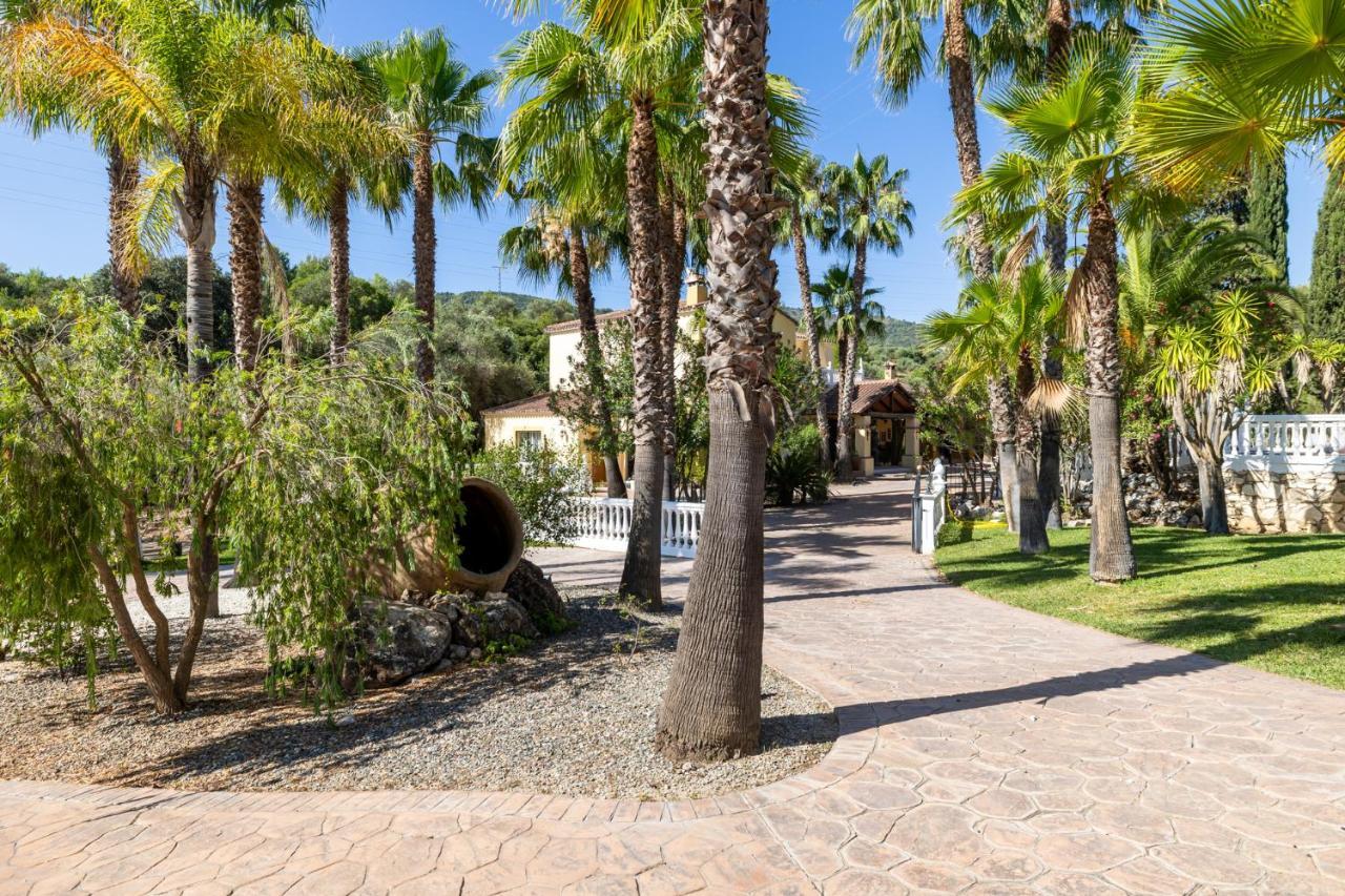 Вилла Hacienda De La Siesta Коин Экстерьер фото